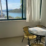 2 Bed Comfy Gem: Functional, Ideal Location, Steps To The *
