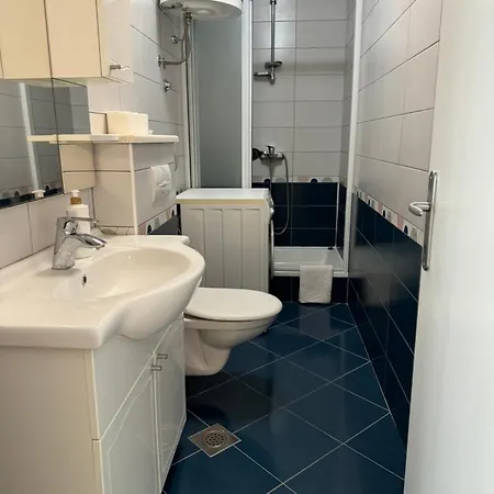 2 Bed Comfy Gem: Functional, Ideal Location, Steps To The Διαμέρισμα